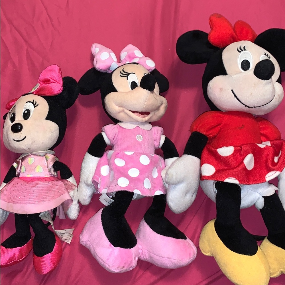 3 Minnie Mouse Stuffed Animals